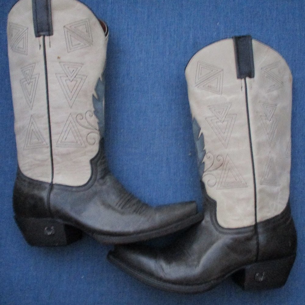 EIGHT SECOND ANGEL ~ COWGIRL WESTERN BOOTS ~ 6 ~ EMBROIDERY ~ LOGO ~ DISTRESSED
